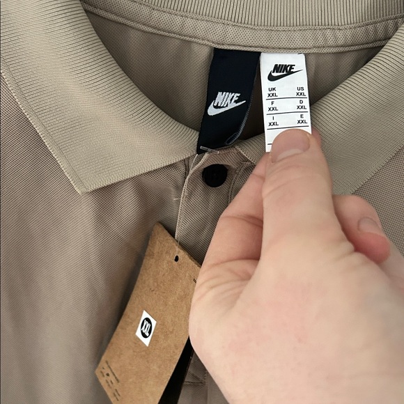 Nike Men's Beige Polo Shirt - Picture 2 of 4
